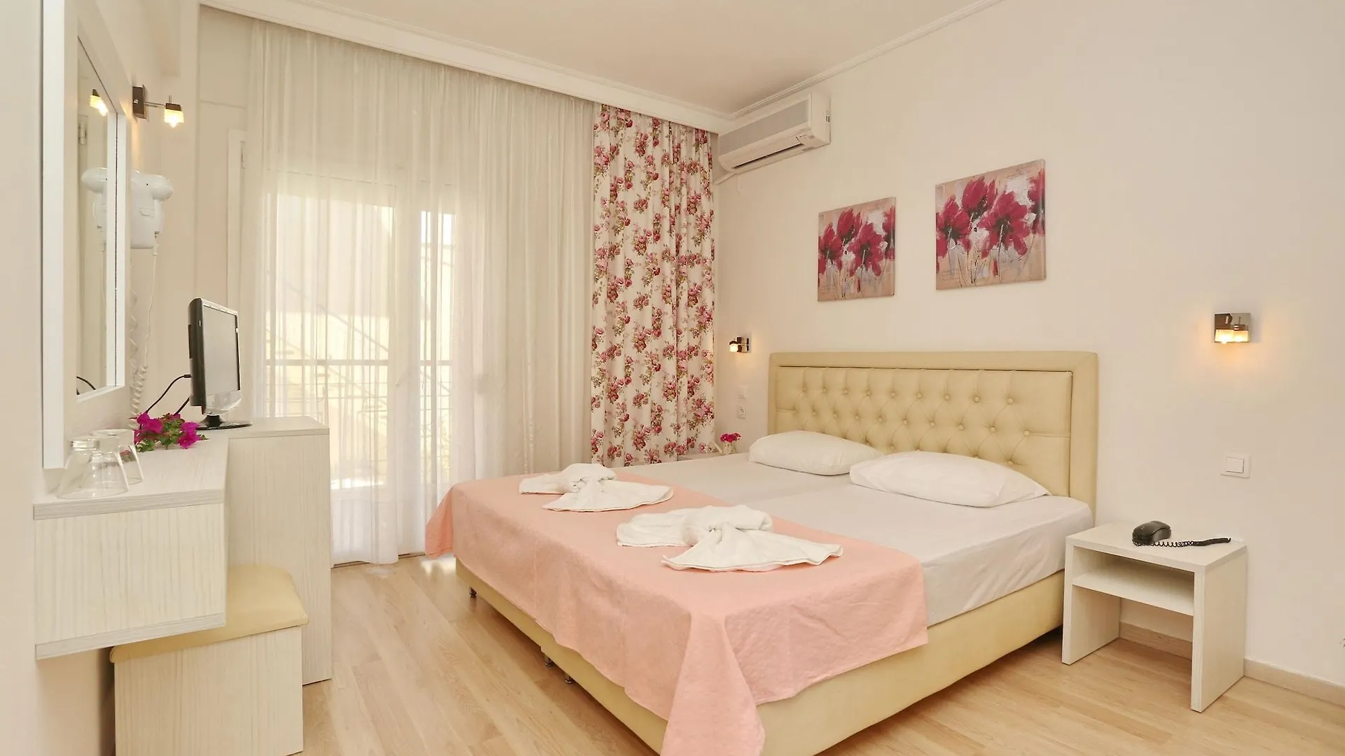 Sun Hotel ポリフロノ ギリシャ