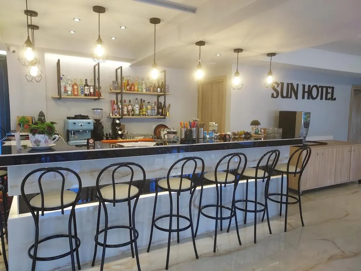 Sun Hotel ポリフロノ