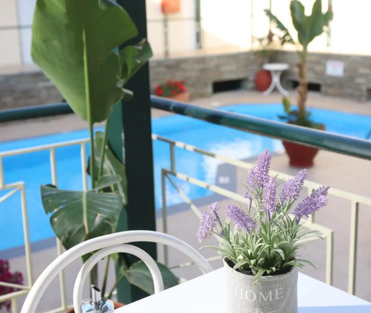 Sun Hotel ポリフロノ